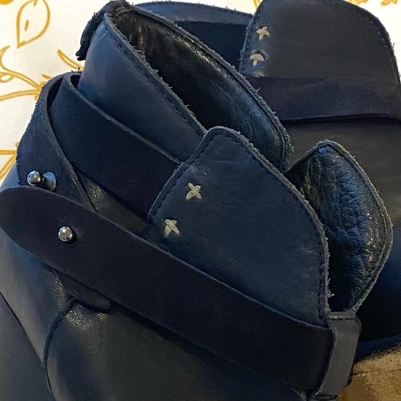 Anthropologie Rag & Bone Harrow navy ankle boots (37, 6.5) - Picture 6 of 12
